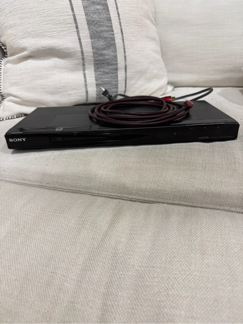 Sony Black DVD Player with HDMI and AV Cables